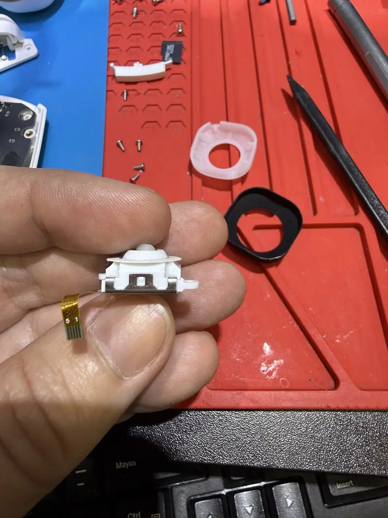 Anbernic RG556 por dentro: El gran problema de sus Joysticks