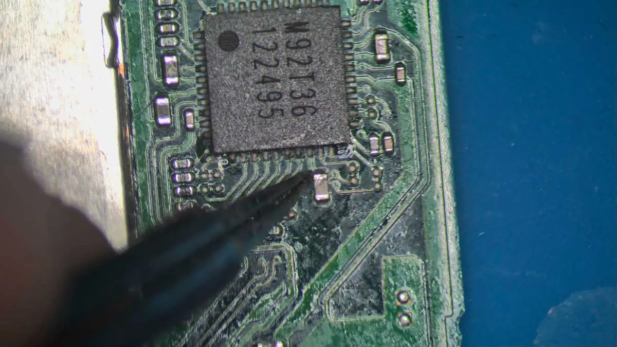 Reparación de Placa Base de Nintendo Switch: Solución a Fallos de Encendido