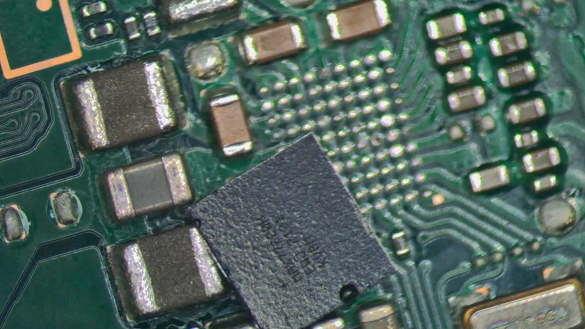 Reparación de Placa Base de Nintendo Switch: Solución a Fallos de Encendido